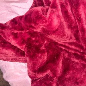 Love Tree Luxurious Red Plush Blanket